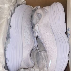 BRAND NEW Hoka Women’s Bondi 8 Shoes